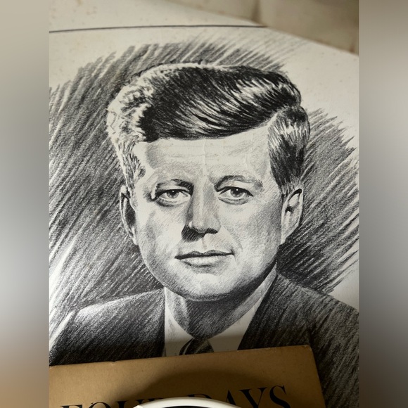 JFK VINTAGE MEMORABILIA!!! *3 items included!* - Picture 3 of 12